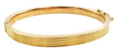 Victorian gold hinged bangle
