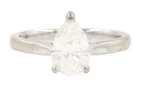 18ct white gold single stone pear cut diamond ring