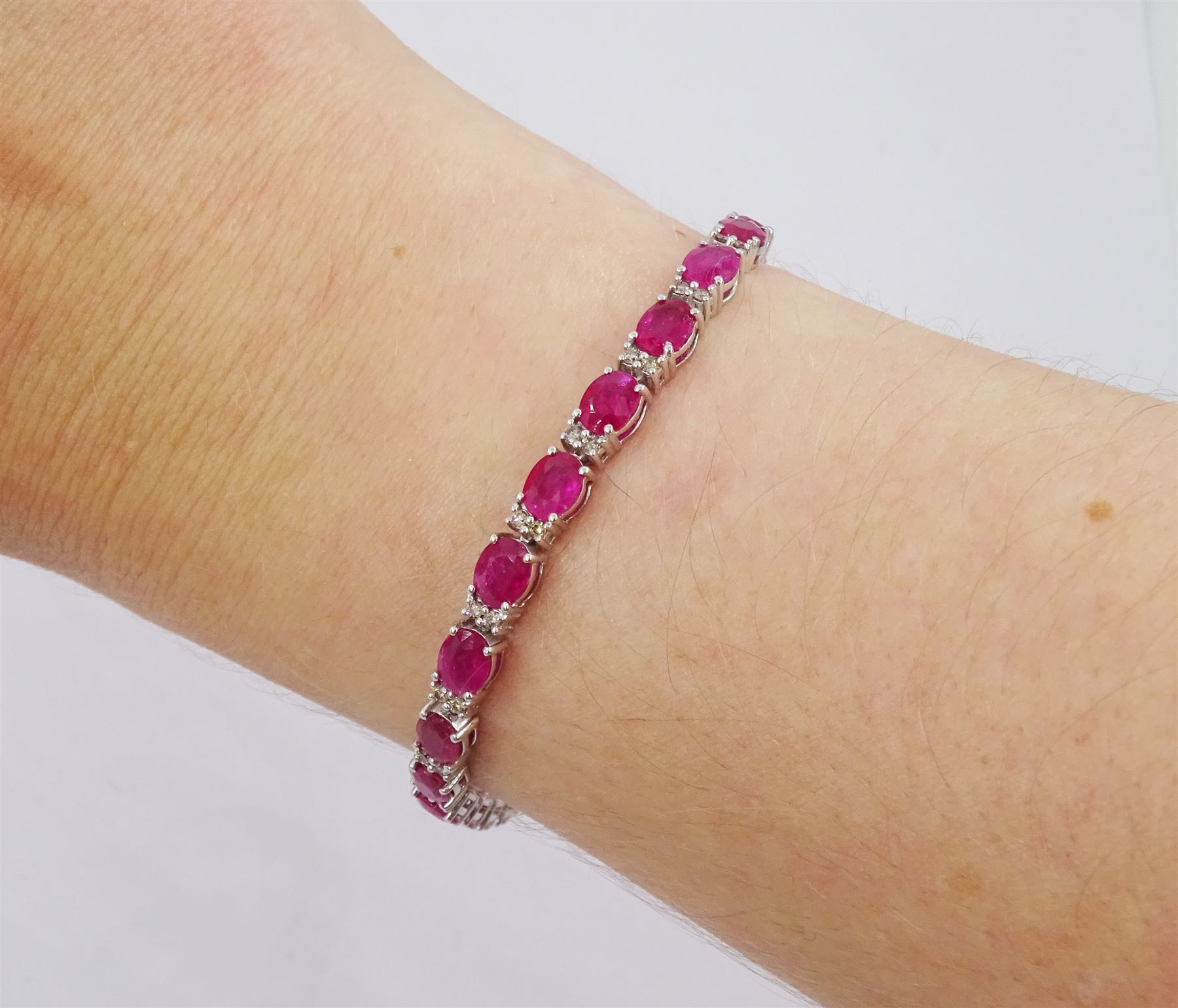 18ct white gold oval ruby and diamond bracelet - Image 2 of 3