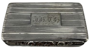 William IV silver vinaigrette with hinged grille