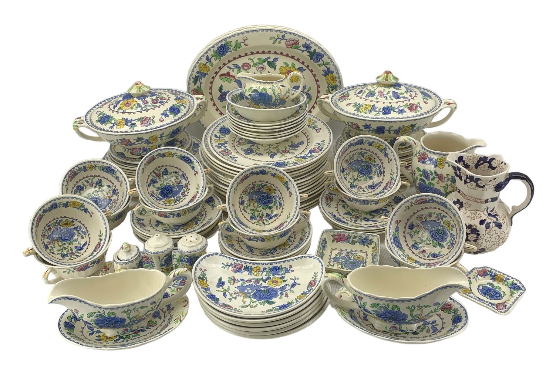 Masons Regency pattern dinner service comprising thirteen dinner plates