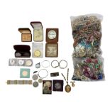 Quantity of silver jewellery and costume jewellery