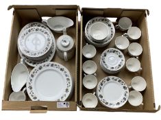 Alfred Meakin Springwood pattern dinner and tea service for eight