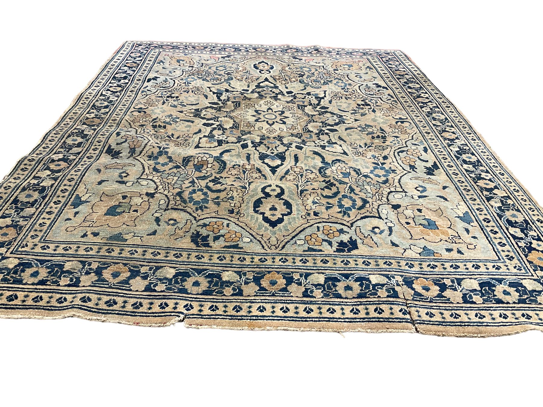 Antique Persian Nain indigo and ivory rug - Image 4 of 6