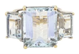 14ct gold three stone emerald cut aquamarine ring