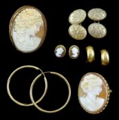 9ct gold jewellery including two cameo brooches