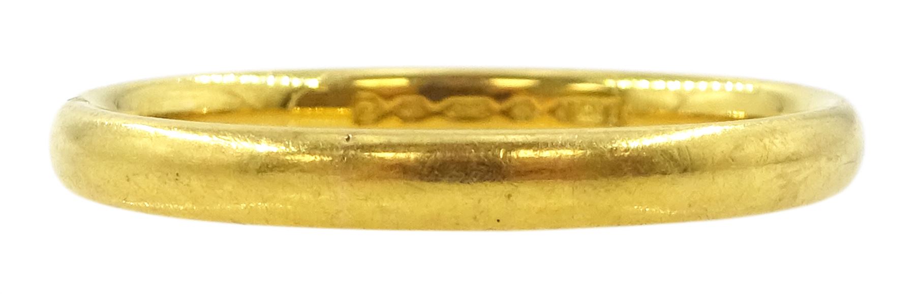 22ct gold wedding band