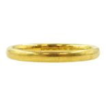 22ct gold wedding band