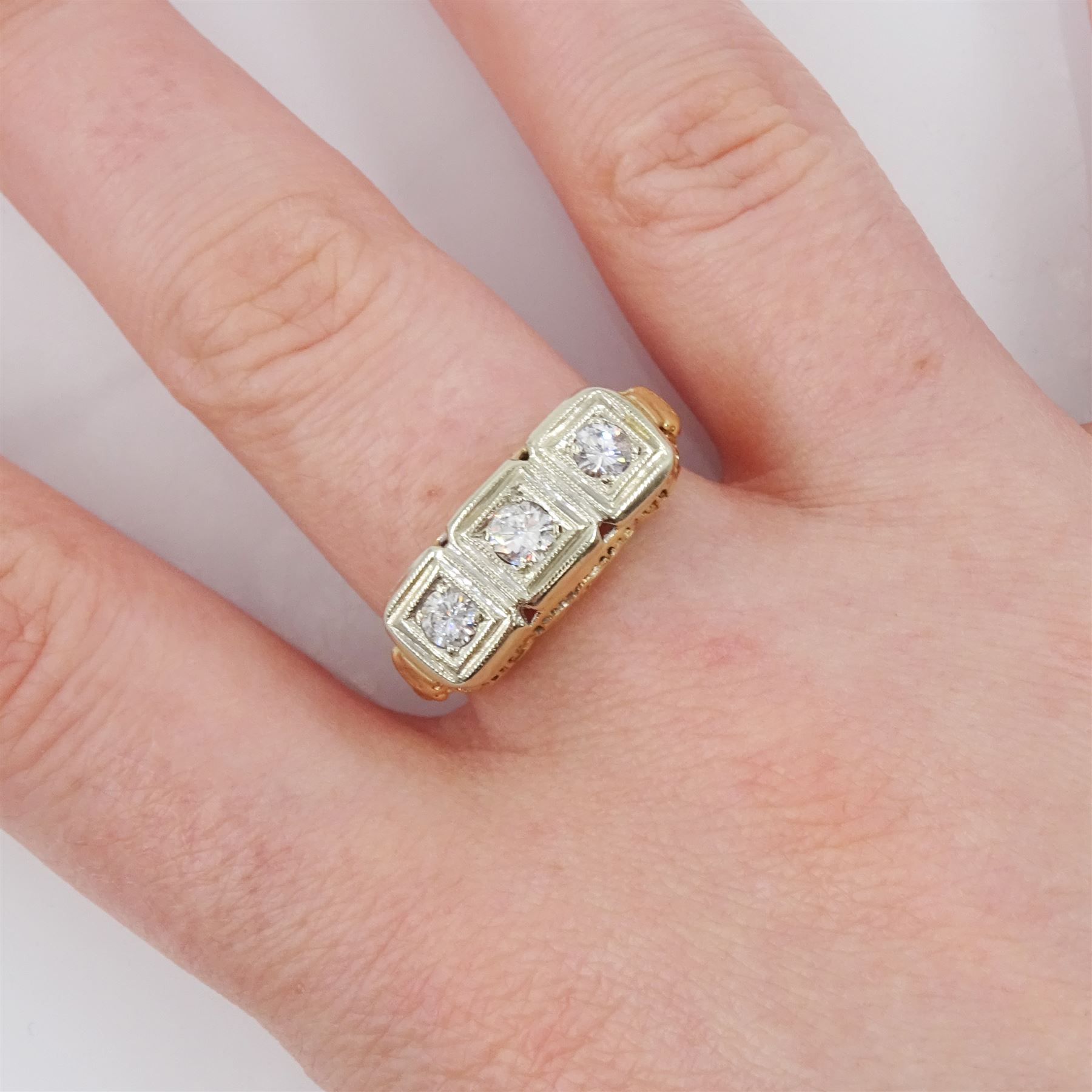 Gold three stone round brilliant cut diamond ring - Image 2 of 4