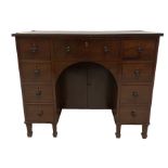 Regency mahogany kneehole desk