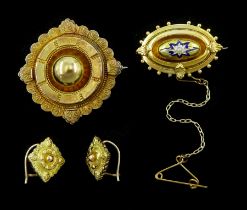 Victorian gold Etruscan revival brooch