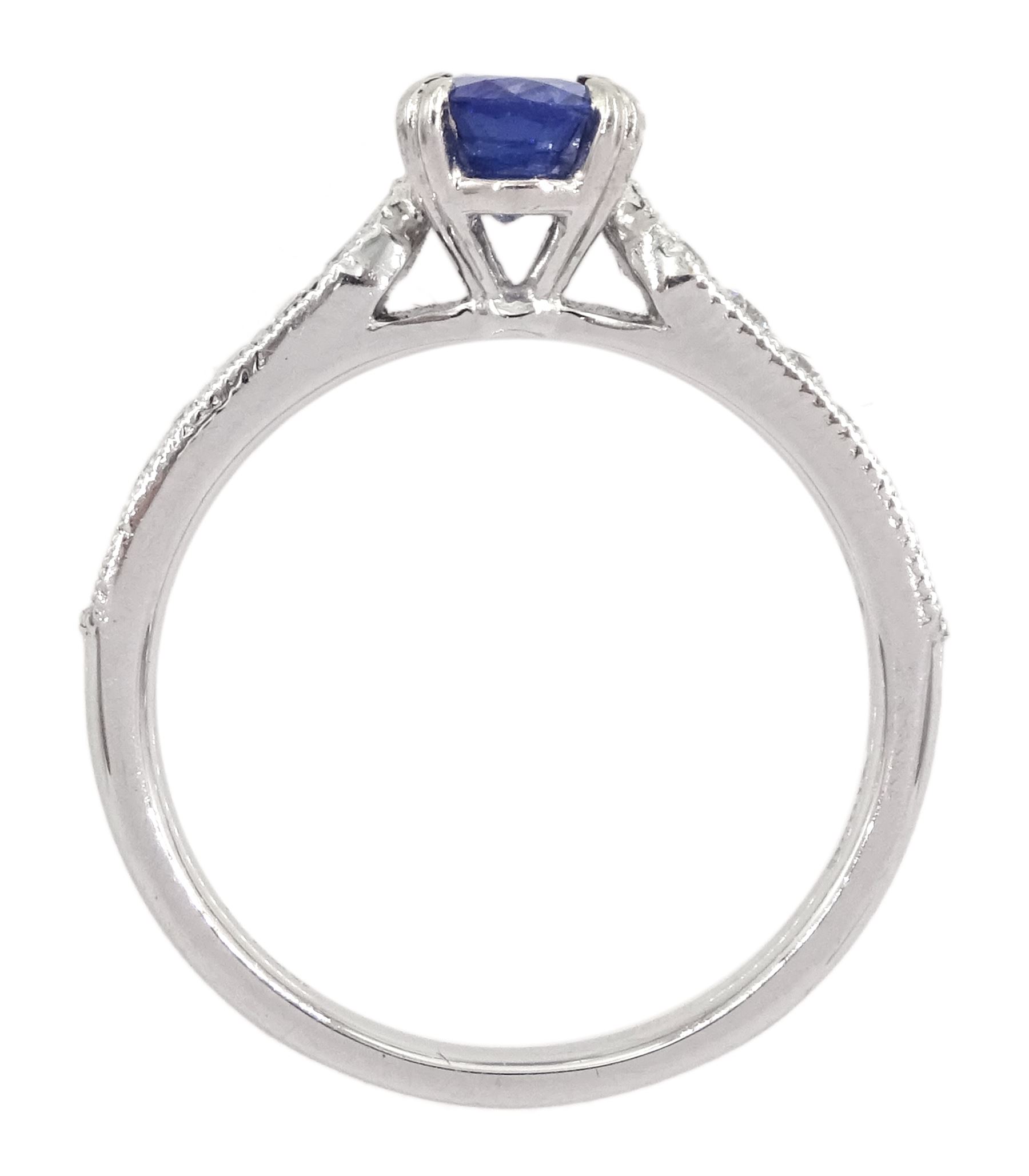 Platinum oval sapphire ring - Bild 4 aus 4