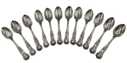 Set of twelve Edwardian silver Kings pattern teaspoons engraved with a monogram Sheffield 1901 Maker