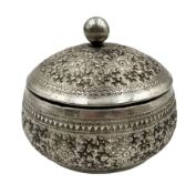 Indian white metal box and cover chased with flower heads and leaves D9cm