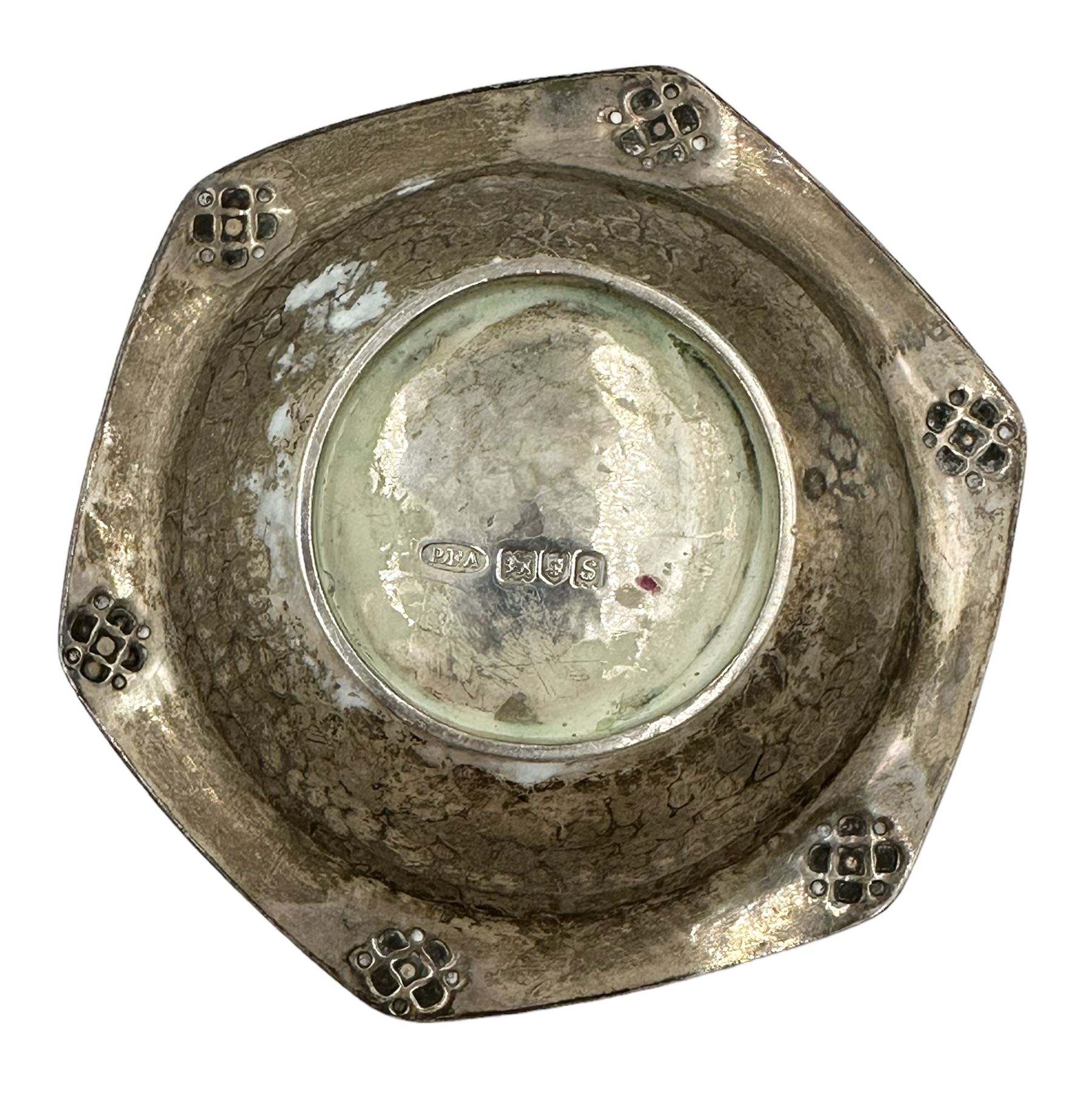 Hammered silver Arts and Crafts hexagonal dish decorated with raspberry prunts W8cm London 1913 Make - Image 3 of 4