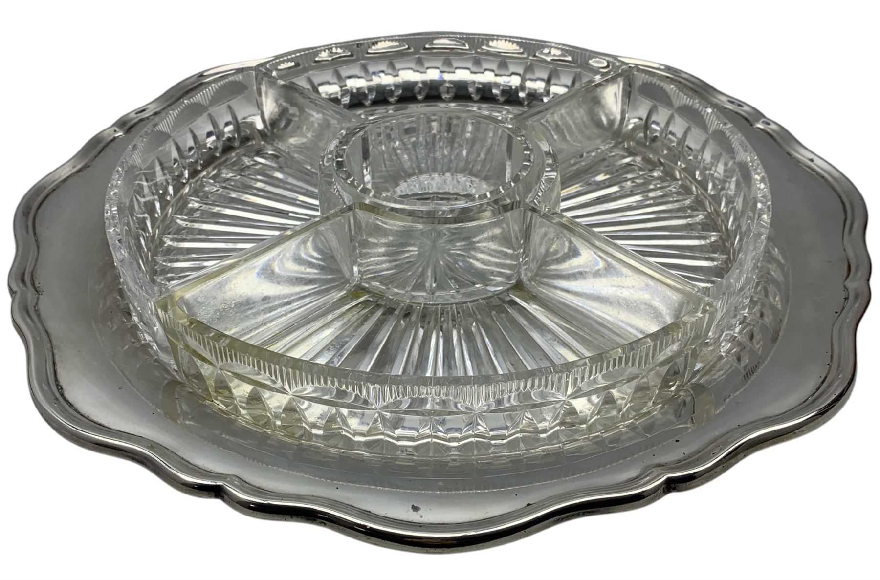 Silver salver with raised border fitted with glass hors d'oeuvres dishes D36cm Sheffield 1936 Maker - Image 2 of 4