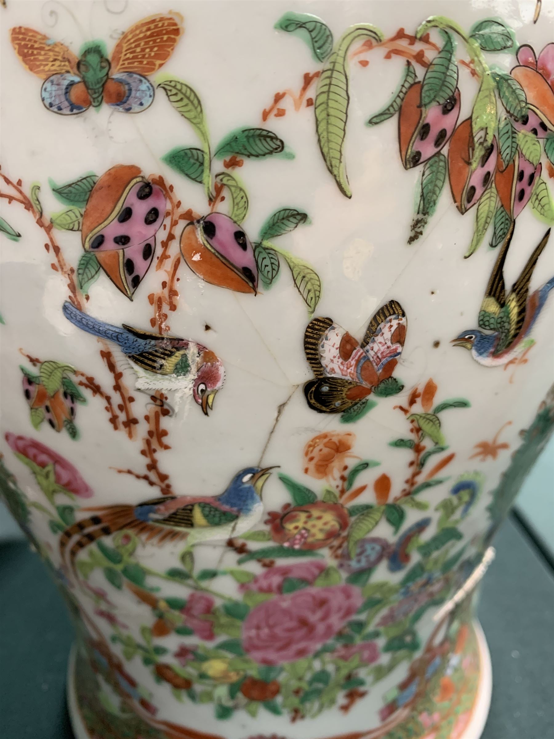 19th century Chinese Canton famille rose vase and cover - Image 15 of 15