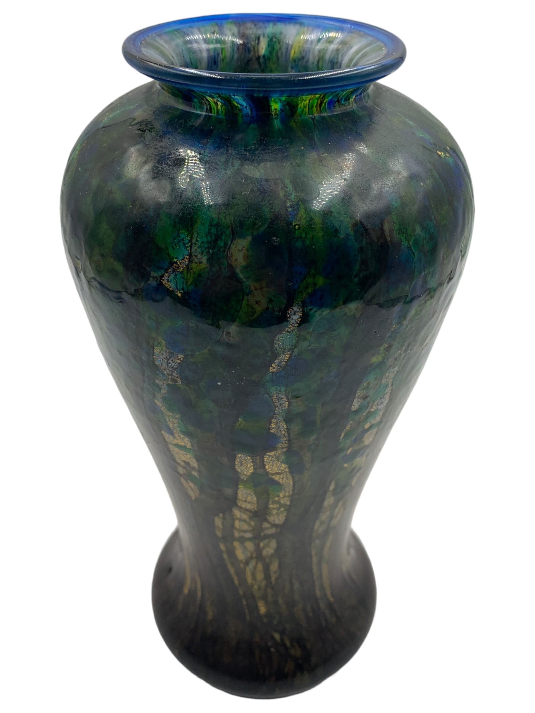 Isle of Wight glass vase by Timothy Harris - Image 2 of 5