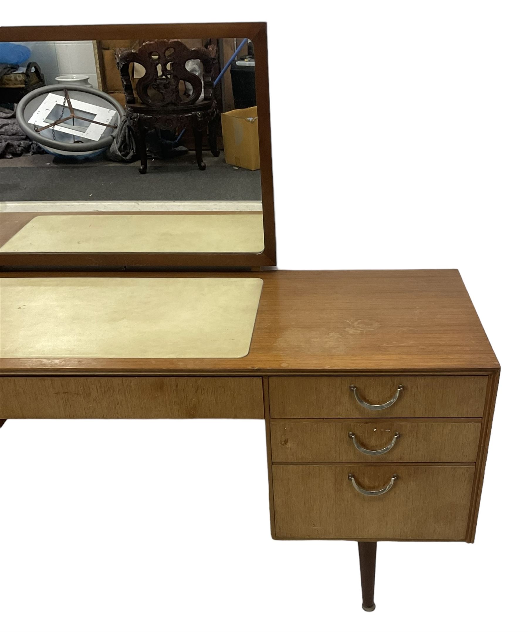Meredew - mid-20th century teak dressing table - Image 12 of 14