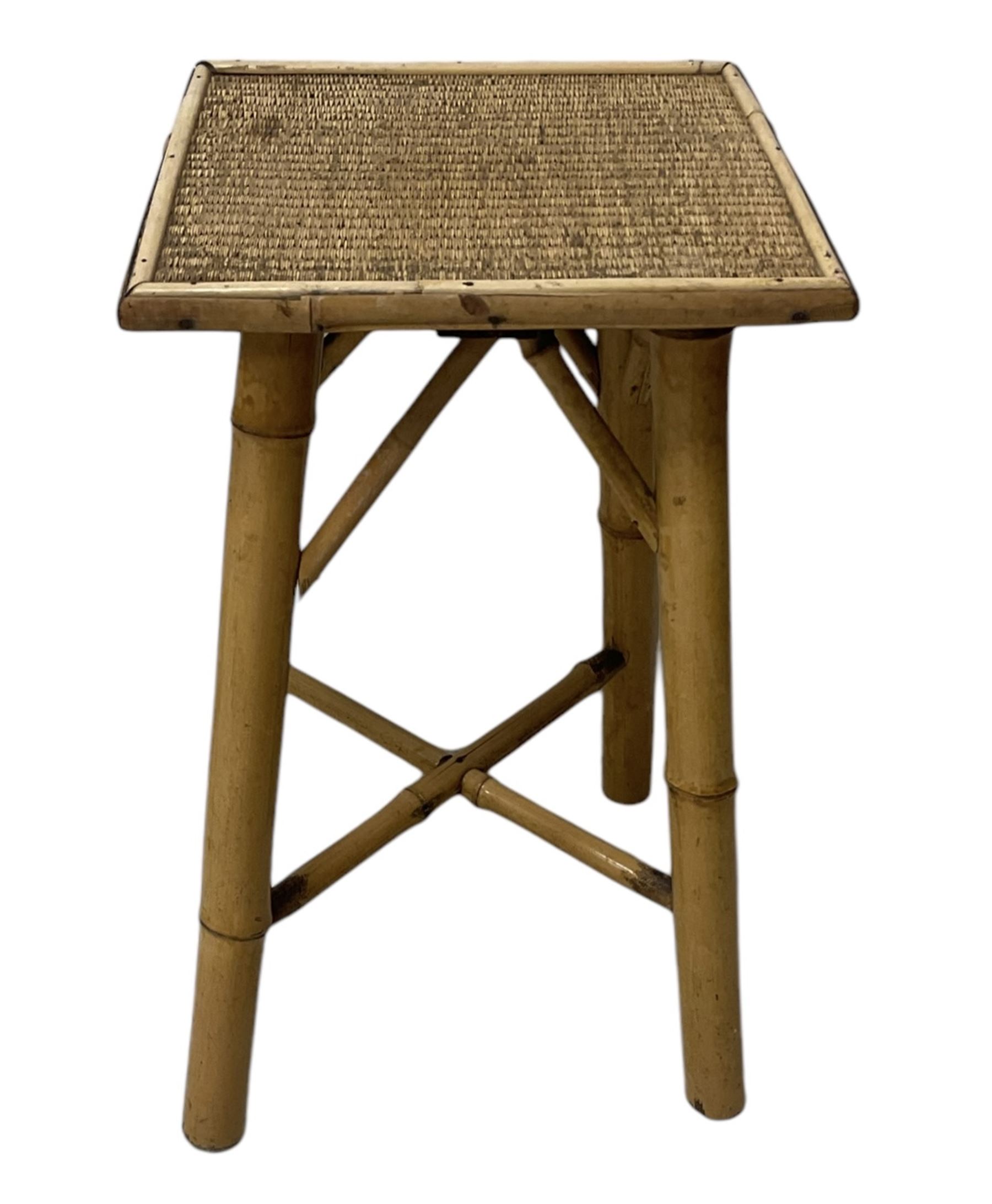 Edwardian mahogany wine table turned and reeded pedestal on circular platform base (W30cm H64cm); Ed - Bild 5 aus 9
