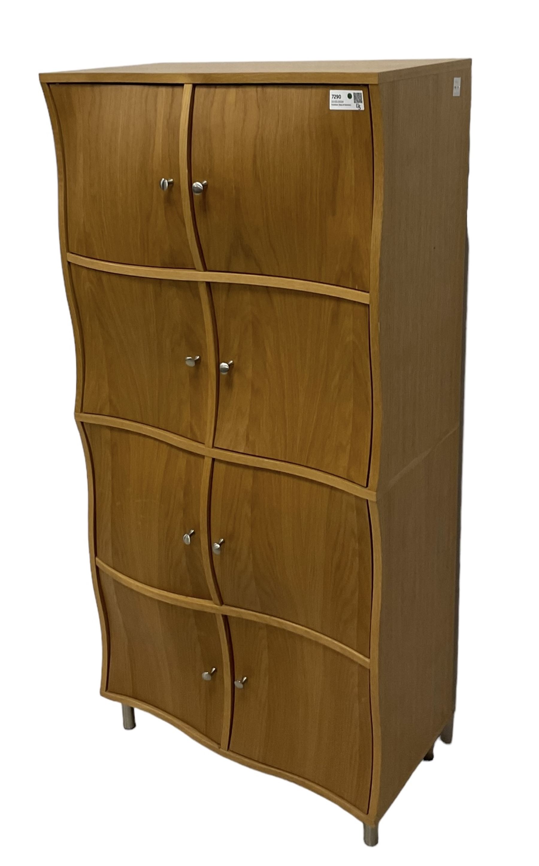 Contemporary oak wavy door cupboard - Image 3 of 6