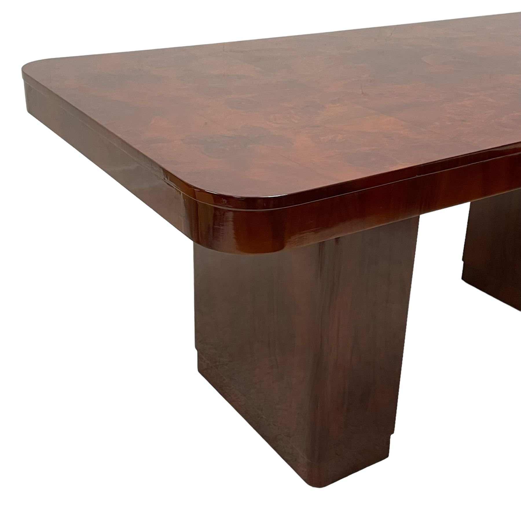 Attributed to Harry & Lou Epstein - Art Deco circa. 1930s figured walnut dining table - Image 6 of 17