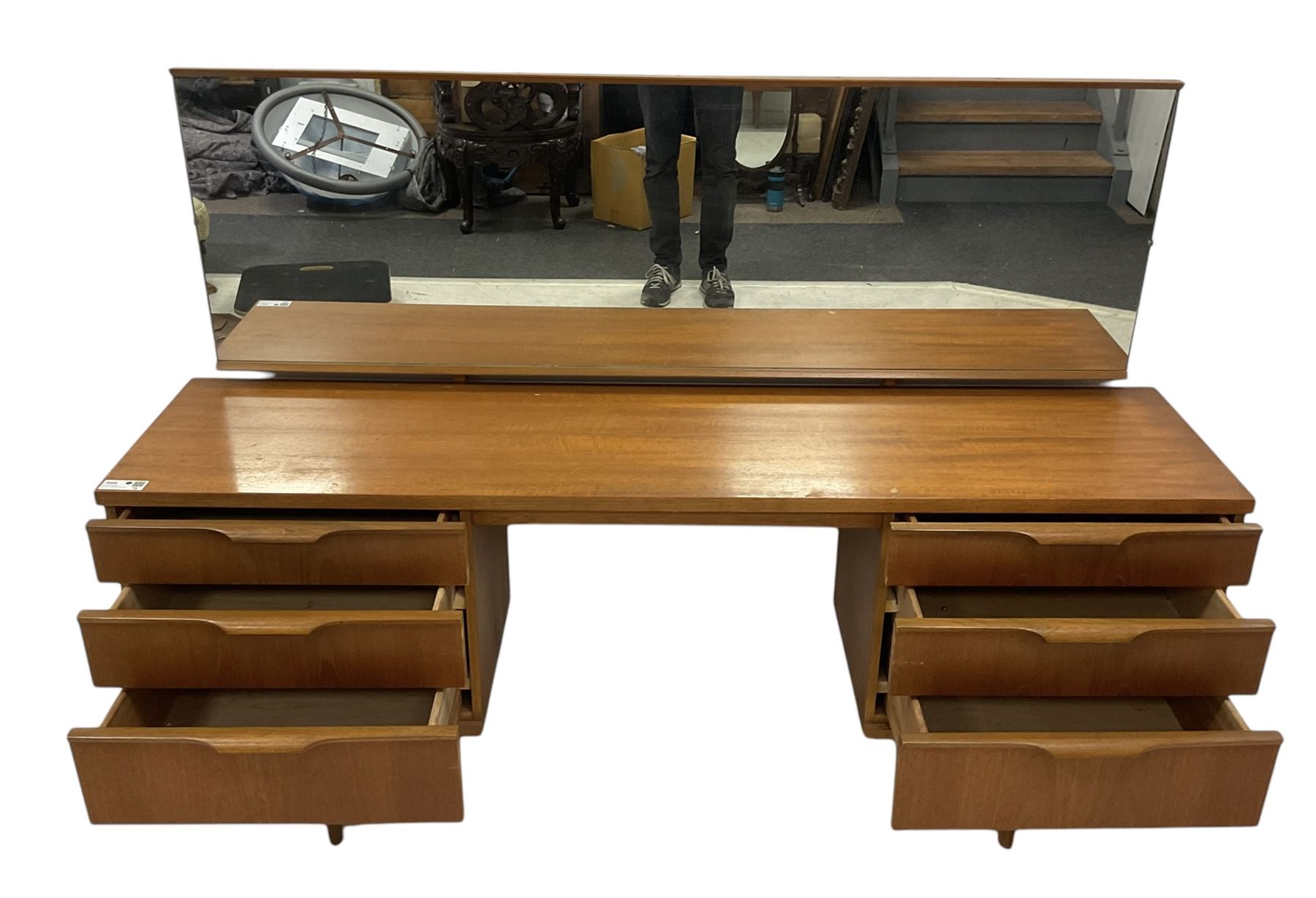 Austinsuite - mid-20th century teak dressing table - Image 6 of 8