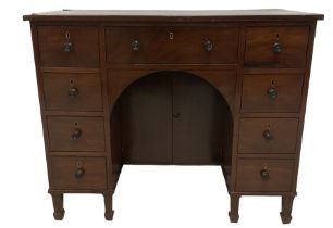 Regency mahogany kneehole desk