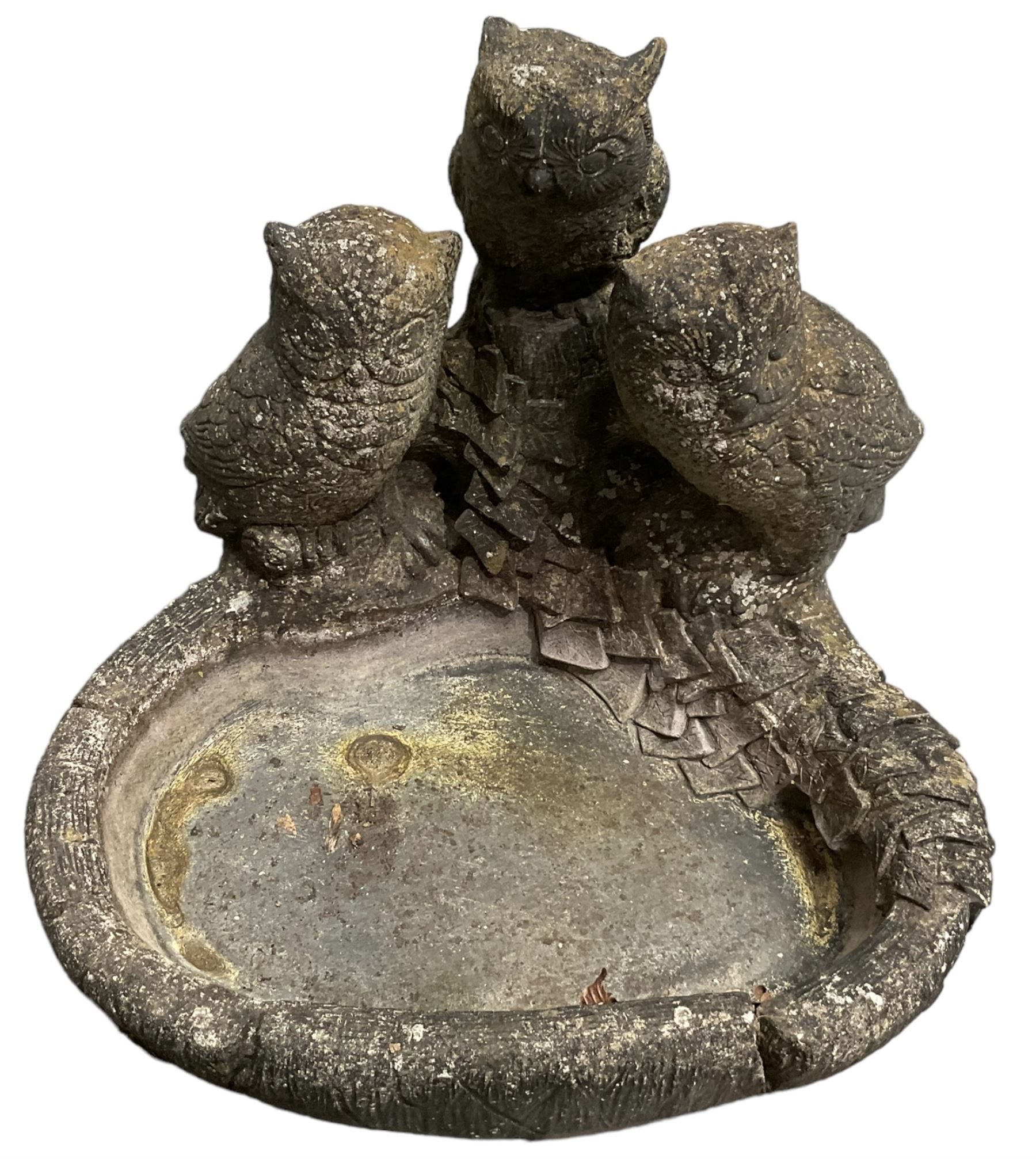 Composite birdbath with three perching owl figures - Image 2 of 3