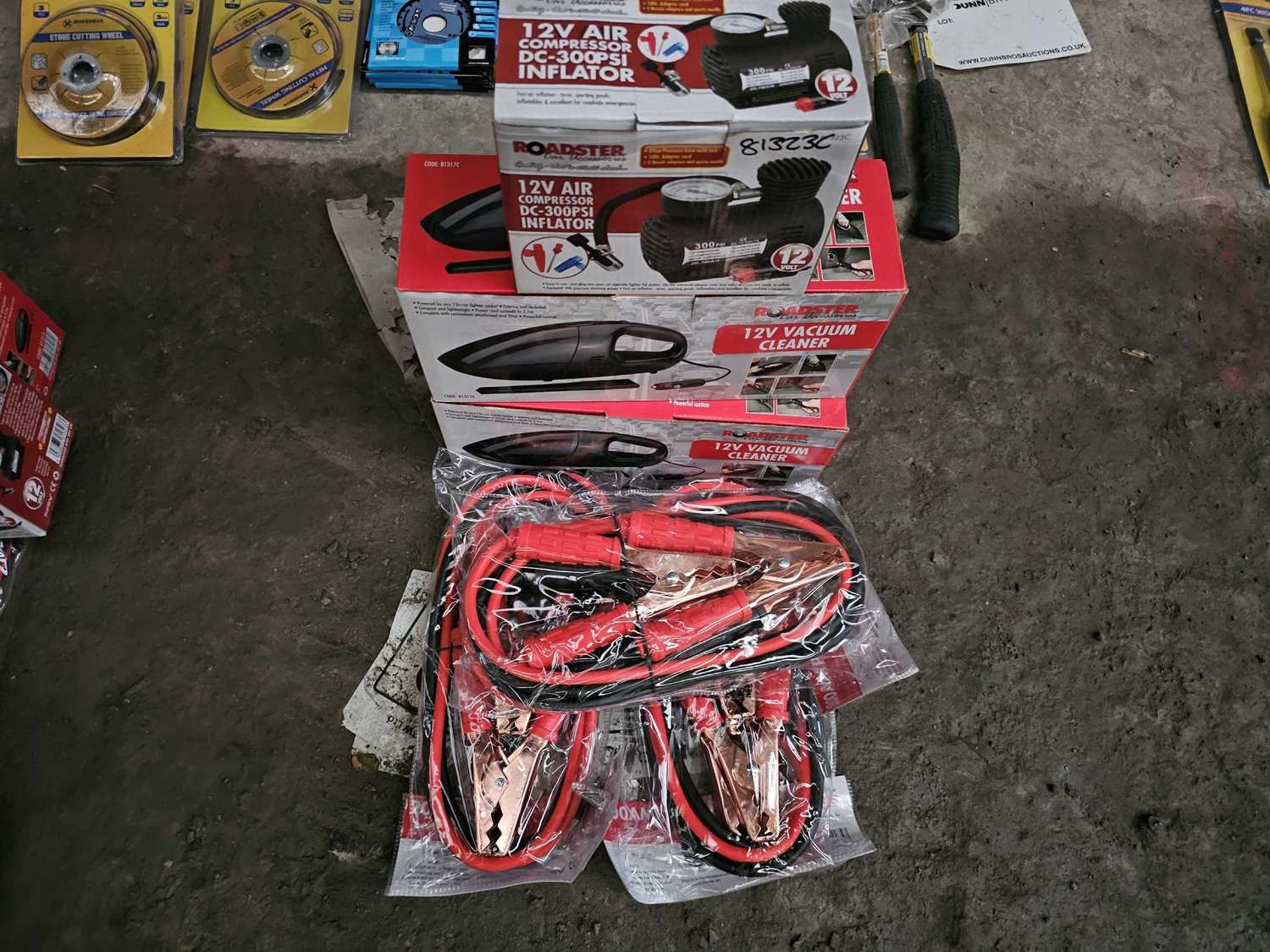 Unused Roadster 200AMP 2.5 Meter Jump Leads (3 of), 12Volt Vehicle Vacuum Cleaner (2 of), 12Volt 250