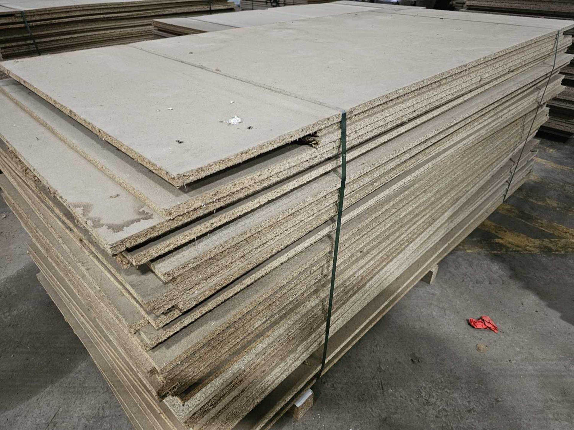Selection of Chip Board Sheets (2305cm x 104cm x 20mm - 46 of) - Bild 2 aus 2