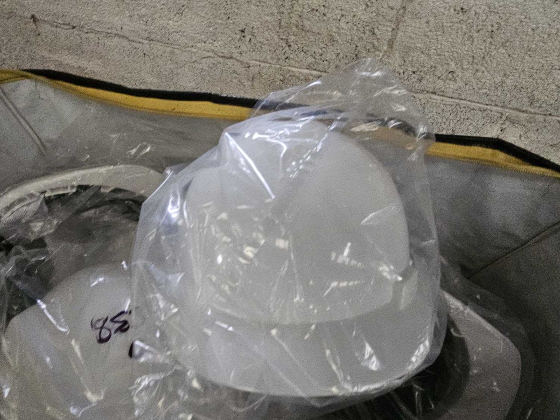 Unused MSA V-Gard Hard Hat (20 of) (Bag Not Included)