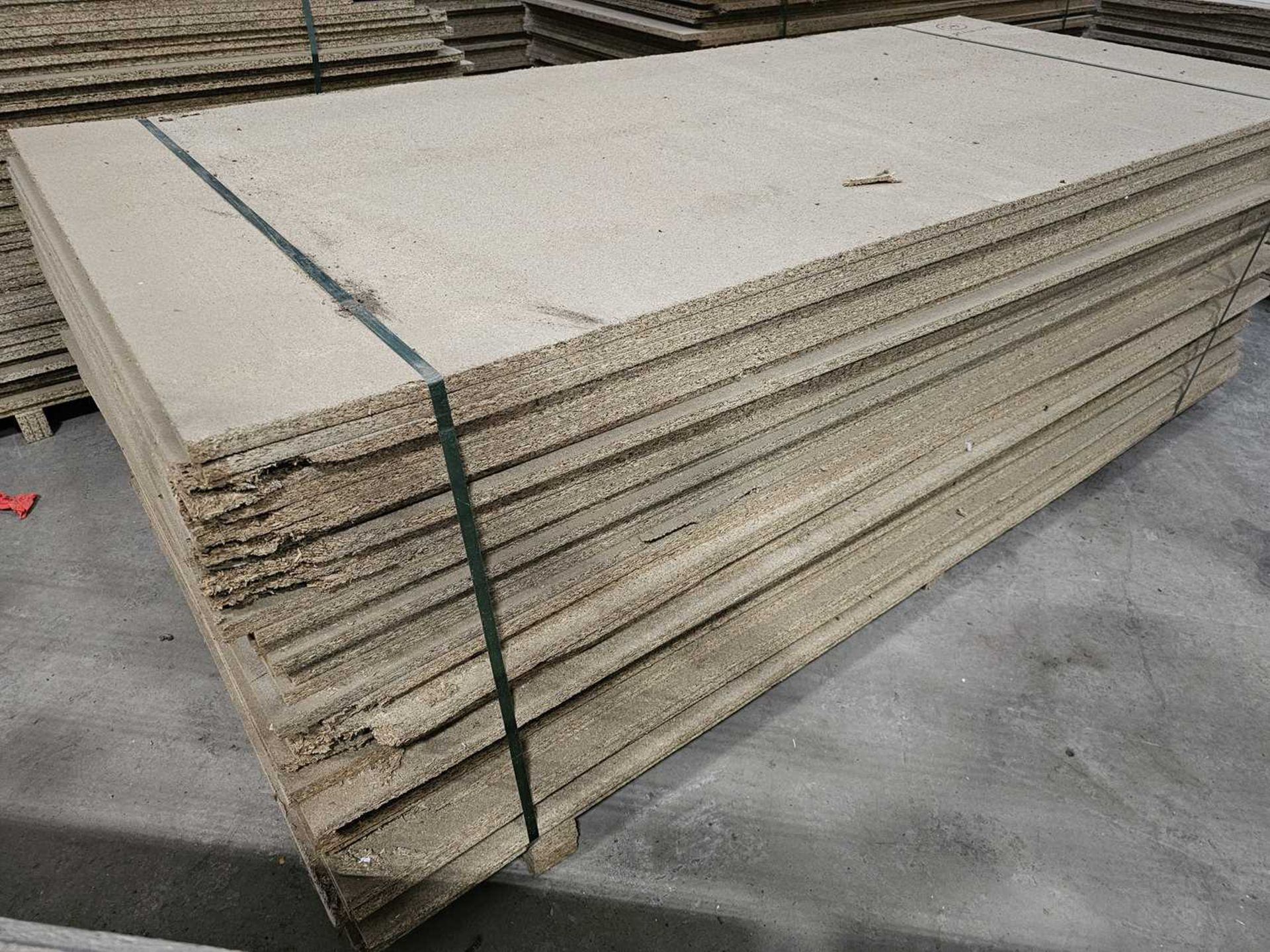 Selection of Chip Board Sheets (245cm x 107cm x 20mm - 40 of) - Bild 2 aus 2