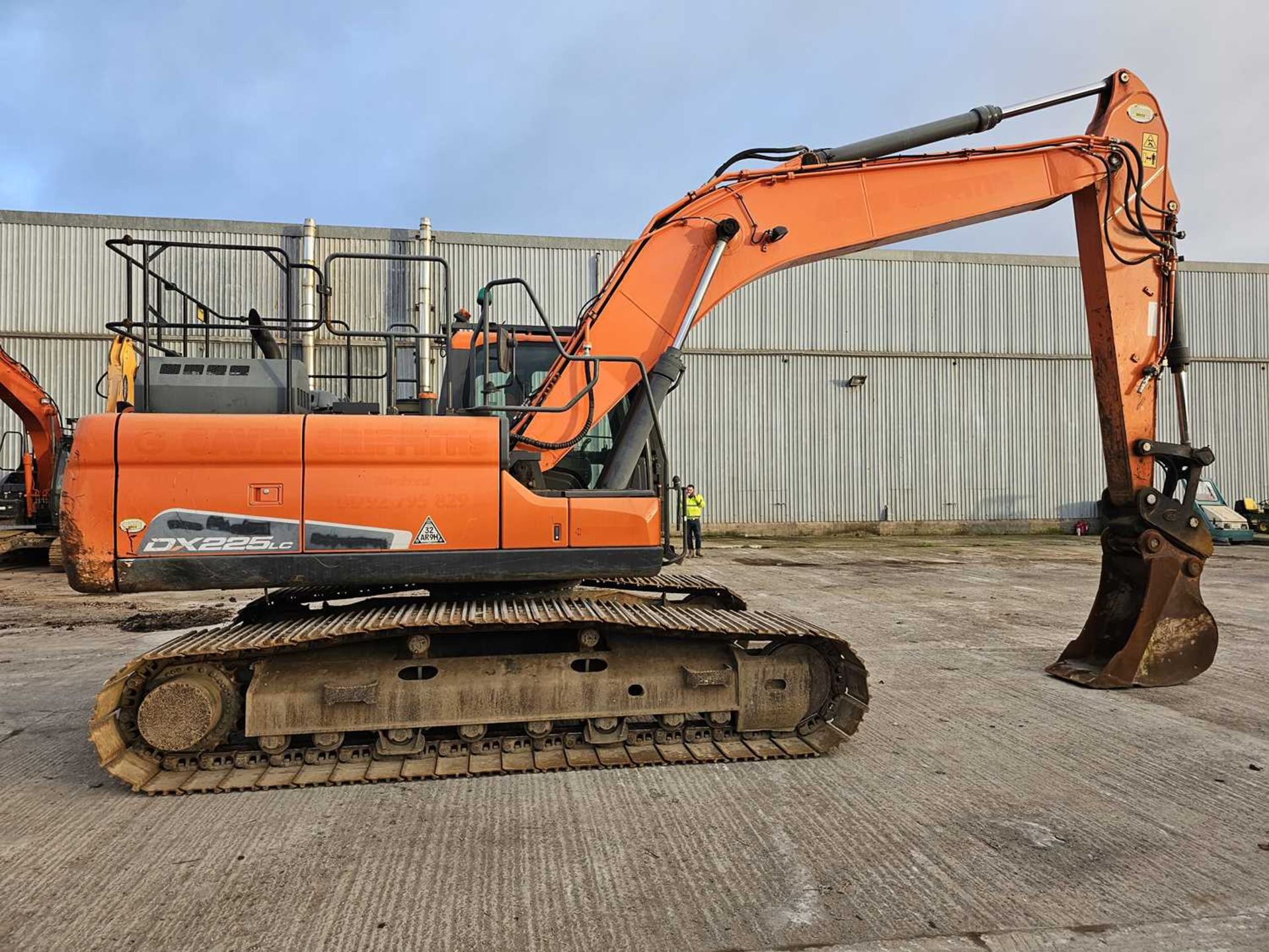 2018 Doosan DX225LC-5 800mm Pads, CV, Geith Hydraulic QH, Piped, Aux. Piping, Demo Cage, Reverse Cam - Image 6 of 36