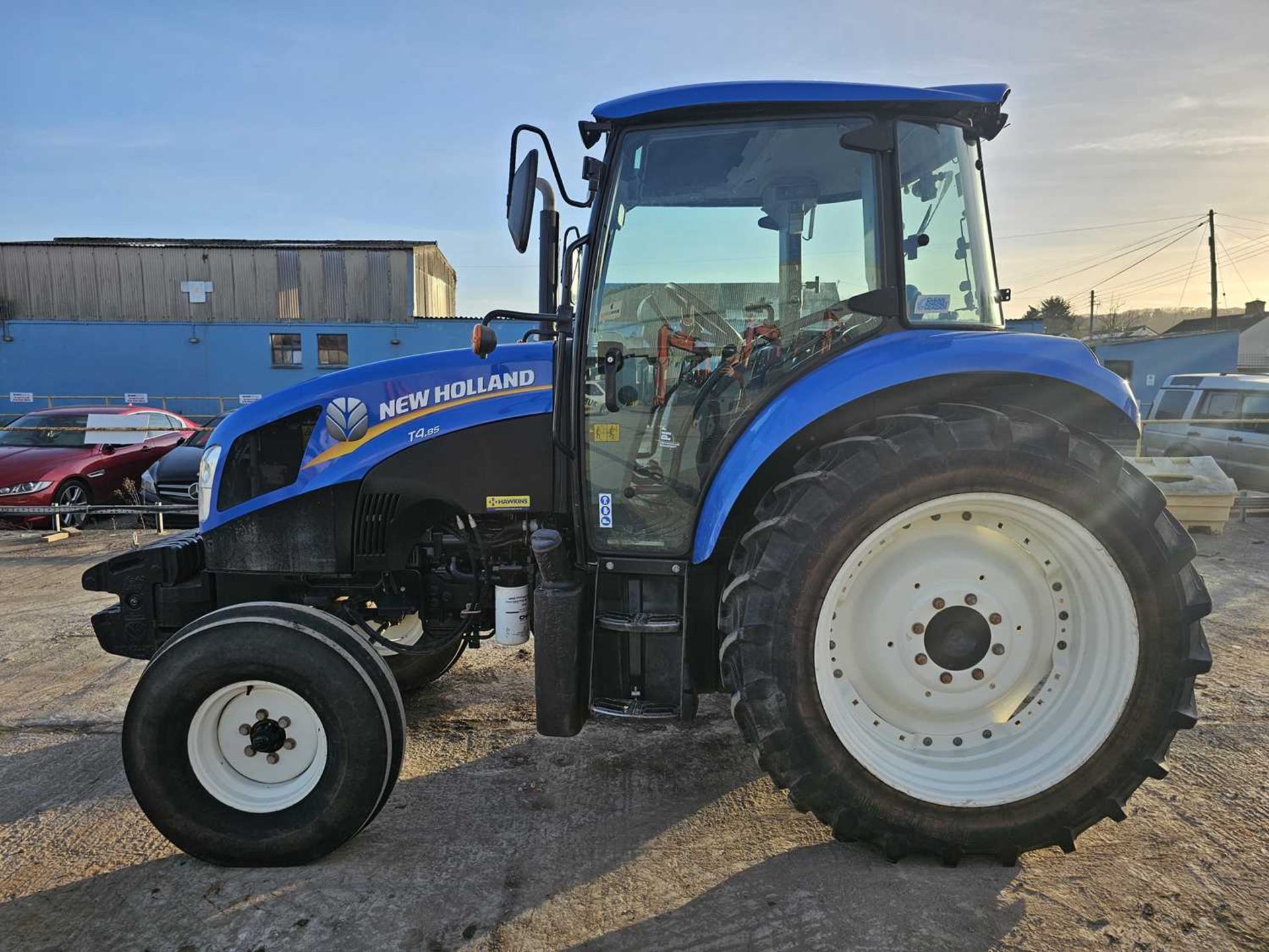 2015 New Holland T4.85 2WD Tractor, Front Weights, 2 Spool Valves, A/C - Image 2 of 28