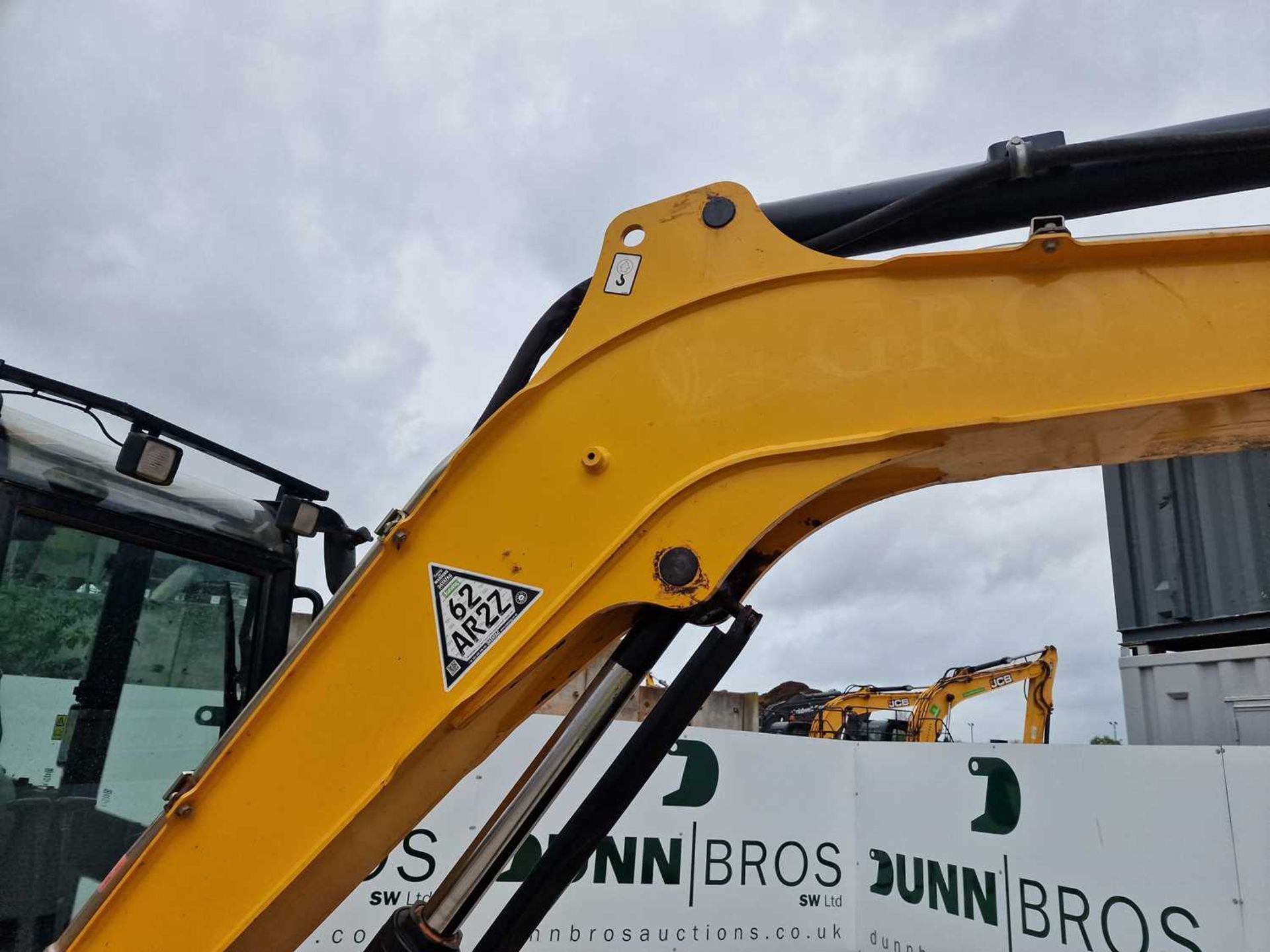 2017 JCB 57C-1 Rubber Tracks, Blade, Offset, JCB Hydraulic QH, Piped, 72", 30", 18" Bucket - Image 12 of 38