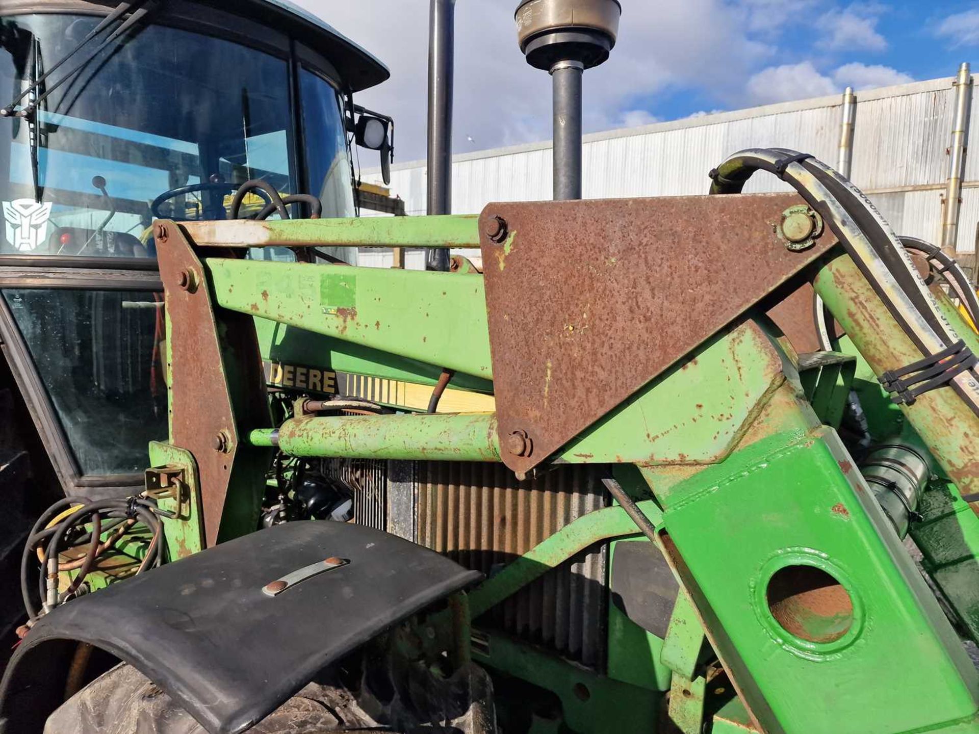 1989 John Deere 2850 4WD Tractor, Loader, 2 Spool Valves, Push Out Hitch (Reg. Docs. Available) - Image 9 of 25