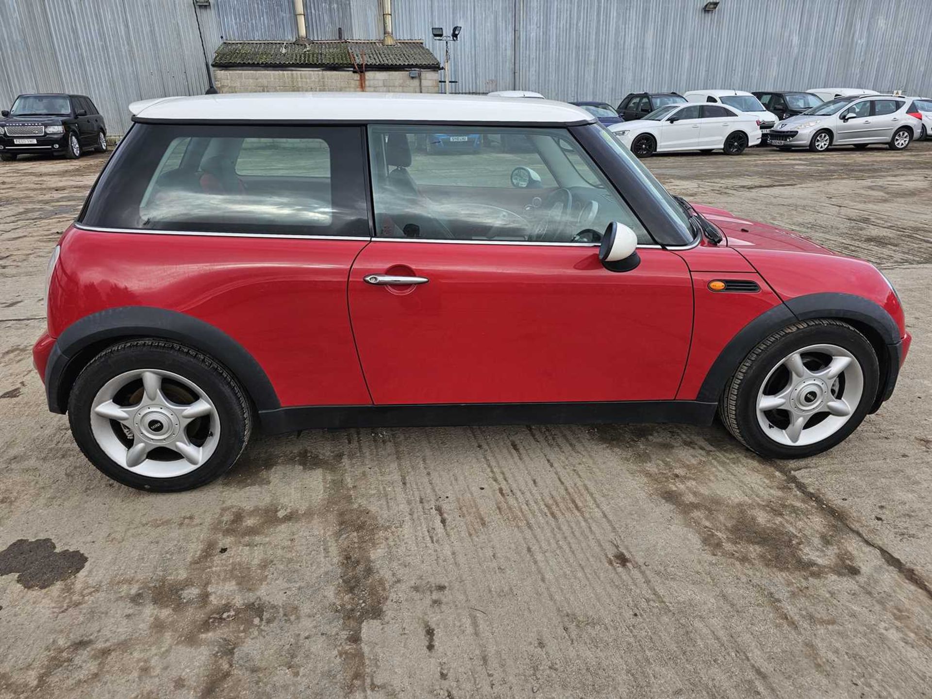 2004 Mini Cooper, 5 Speed, Half Leather, Heated Seats, A/C (Reg. Docs. & Service History Available,  - Image 6 of 29