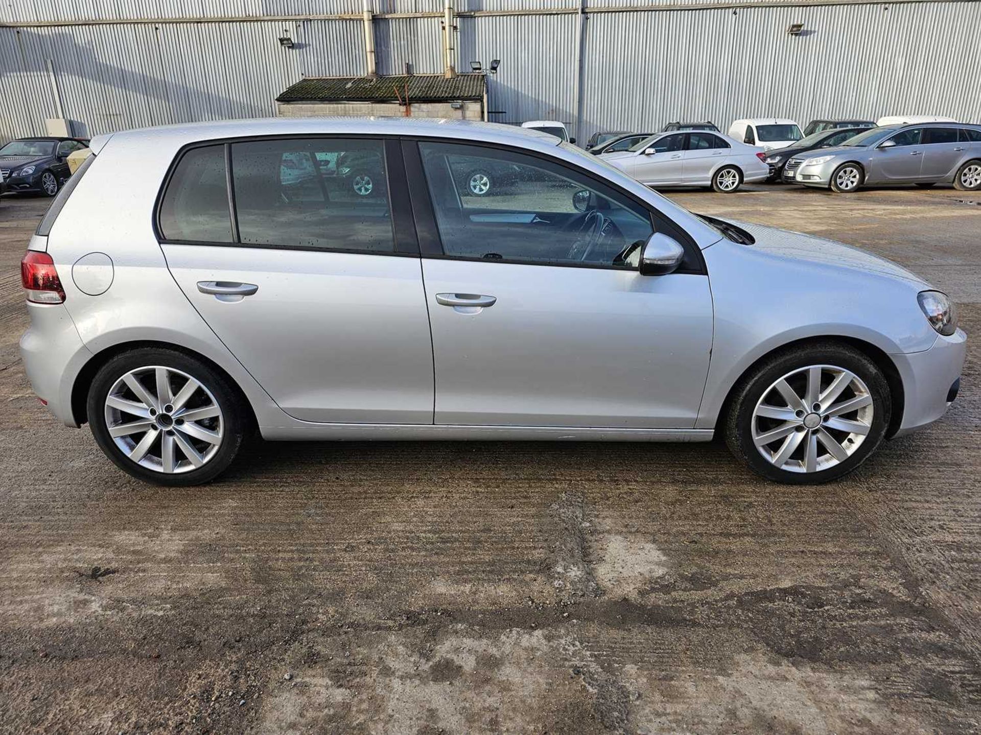 2010 Volkswagen Golf 2.0 TDi, Auto, Bluetooth, A/C (Reg. Docs. & Service History Available, Tested 0 - Image 6 of 28