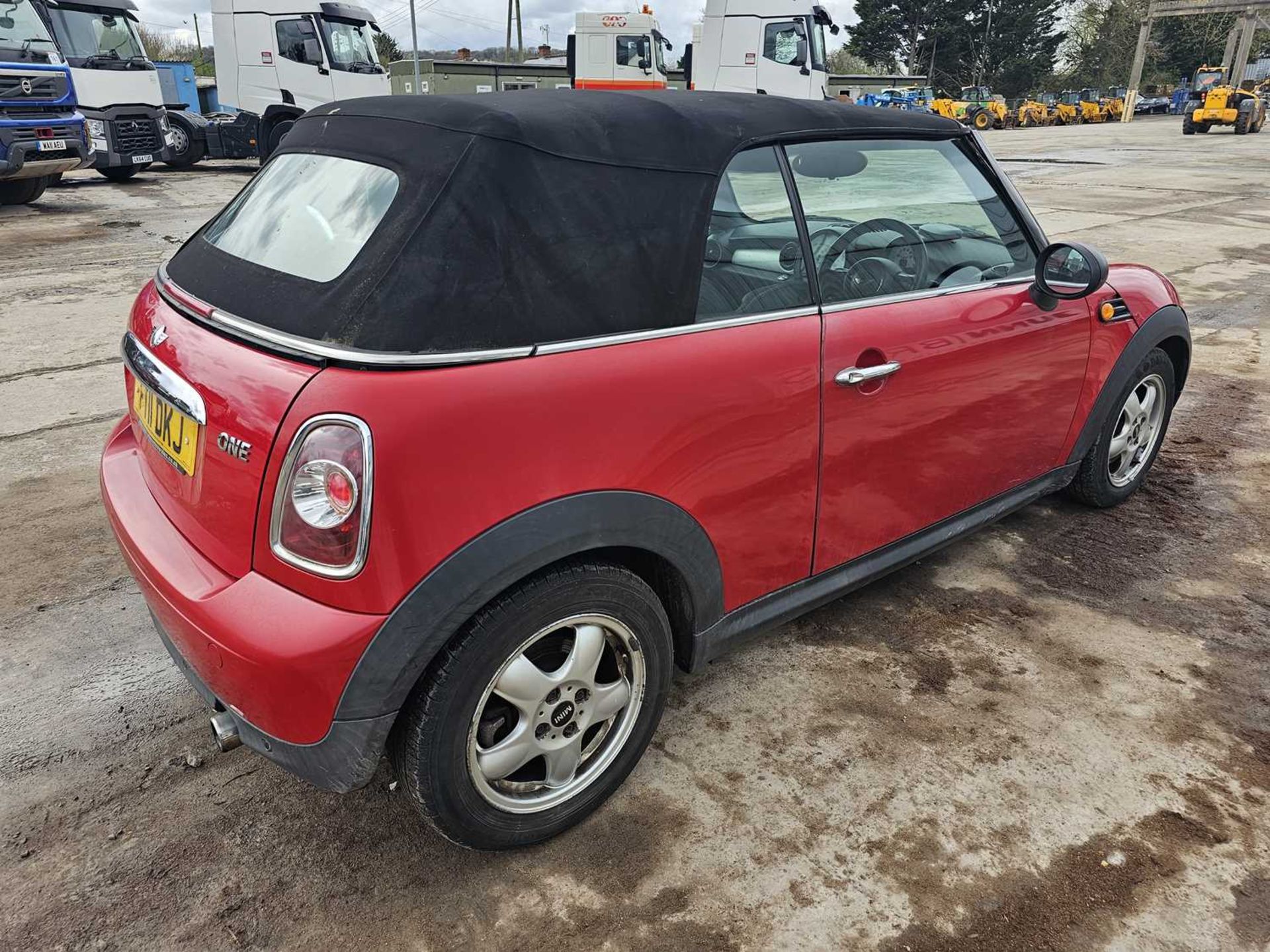 2011 Mini One Convertible, 6 Speed, Bluetooth, Cruise Control, A/C (Reg. Docs. Available) - Image 3 of 25
