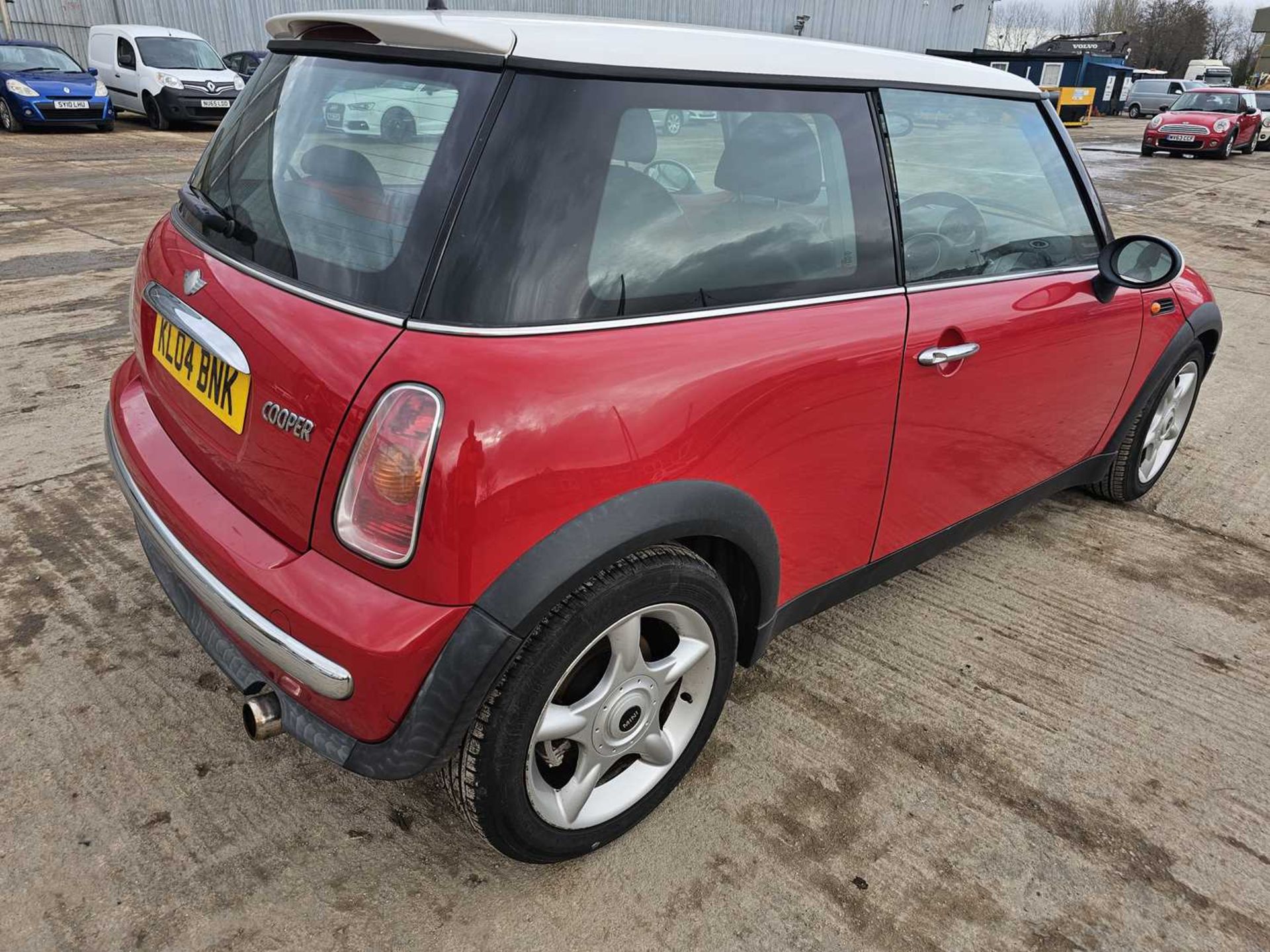 2004 Mini Cooper, 5 Speed, Half Leather, Heated Seats, A/C (Reg. Docs. & Service History Available,  - Image 7 of 29