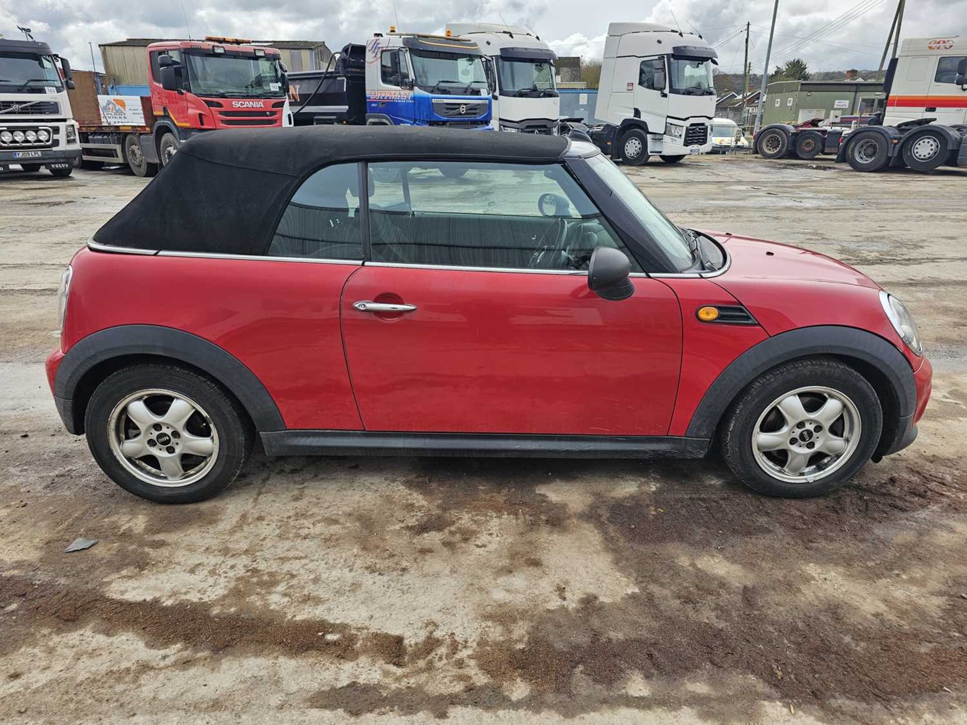 2011 Mini One Convertible, 6 Speed, Bluetooth, Cruise Control, A/C (Reg. Docs. Available) - Image 7 of 25