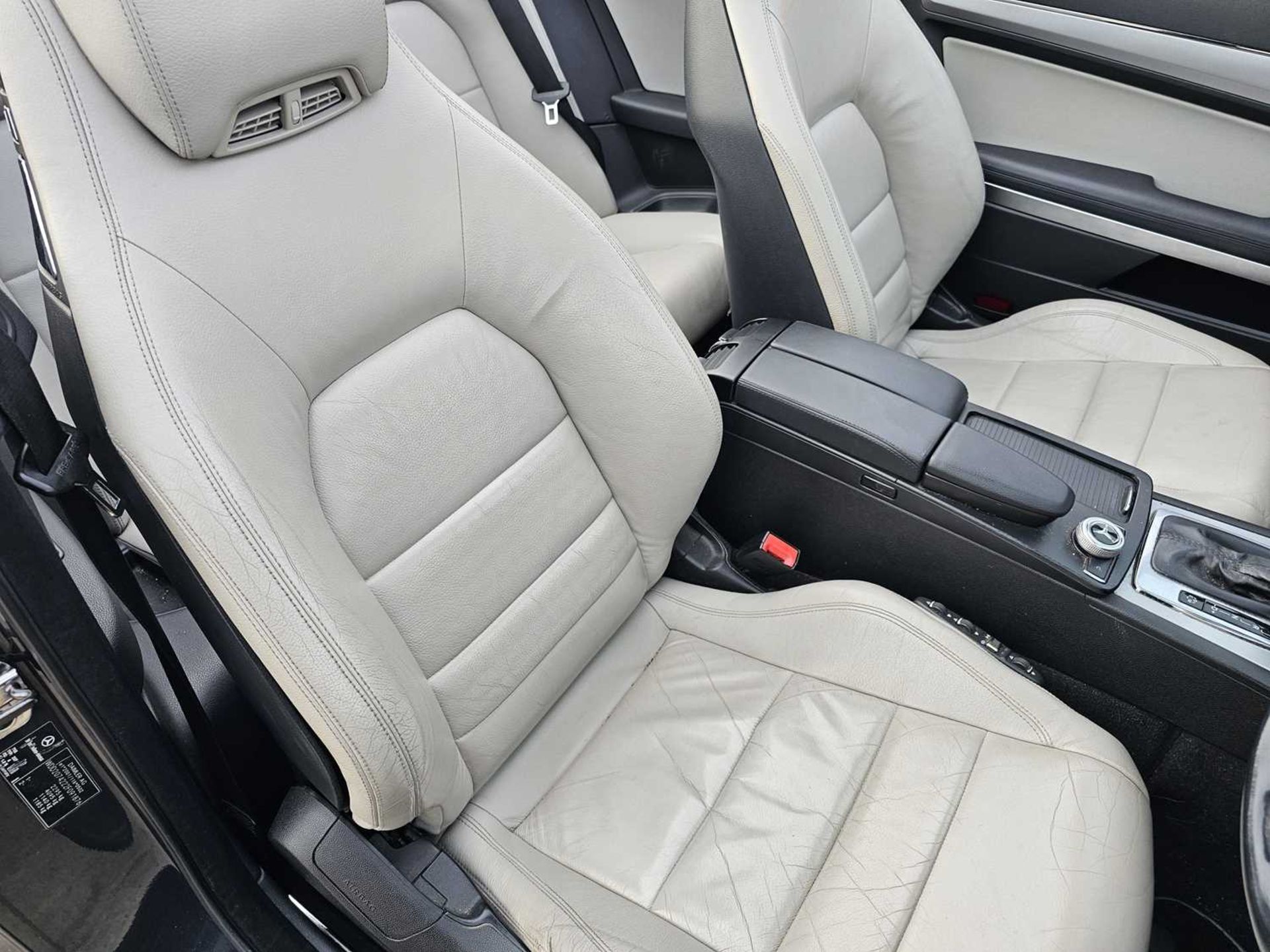 2011 Mercedes E350, Convertible, Auto, Paddle Shift, Sat Nav, Parking Sensors, Full Leather, Heated  - Image 24 of 29