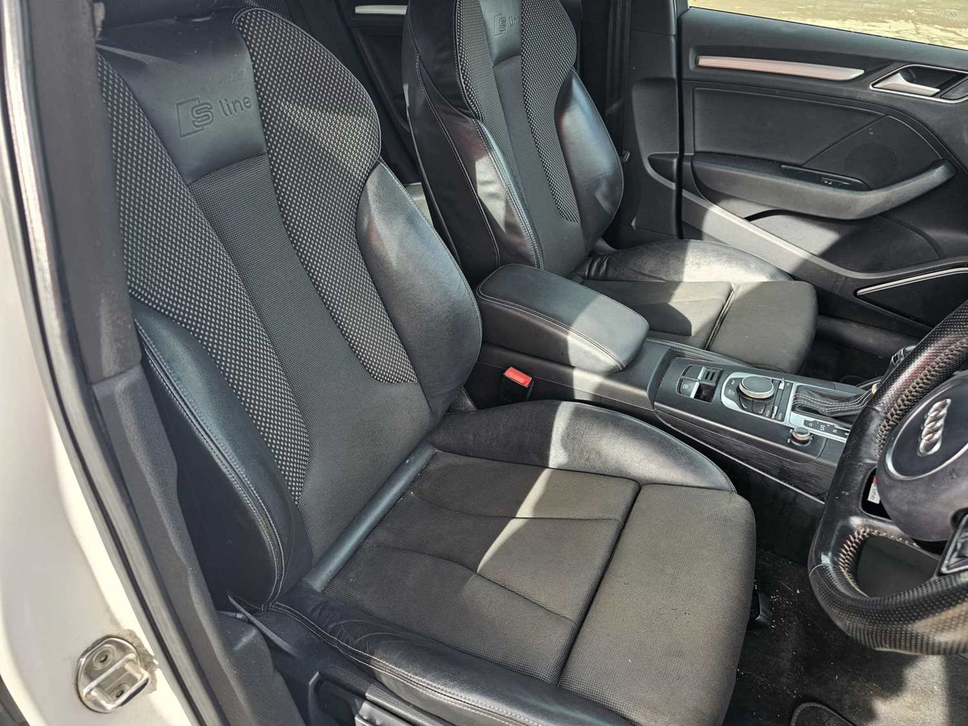 2015 Audi A3 TFSI Quattro S-line, Auto, Paddle Shift, Half Leather, Electric Heated Seats, Bluetooth - Bild 19 aus 28