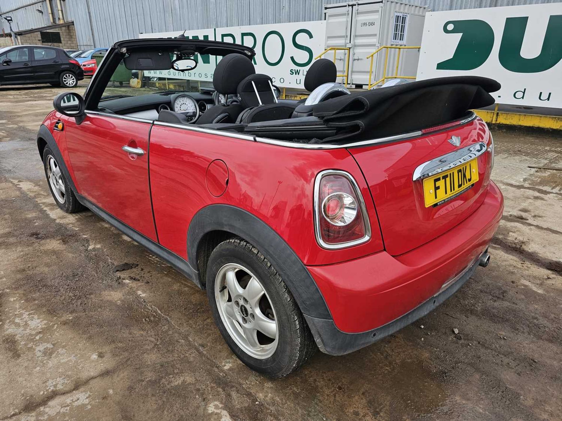 2011 Mini One Convertible, 6 Speed, Bluetooth, Cruise Control, A/C (Reg. Docs. Available) - Image 4 of 25