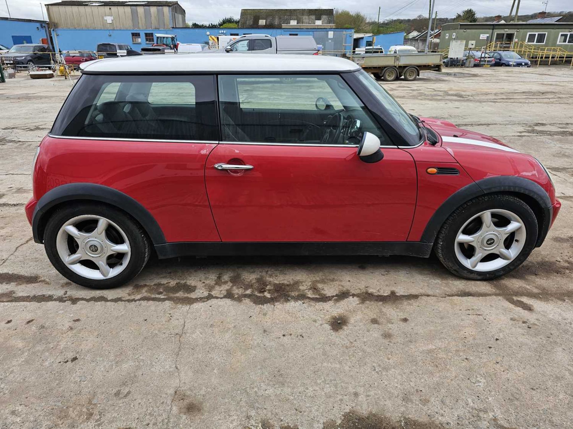 2005 Mini One, 5 Speed, Full Leather, A/C (Reg. Docs. Available) - Image 6 of 26