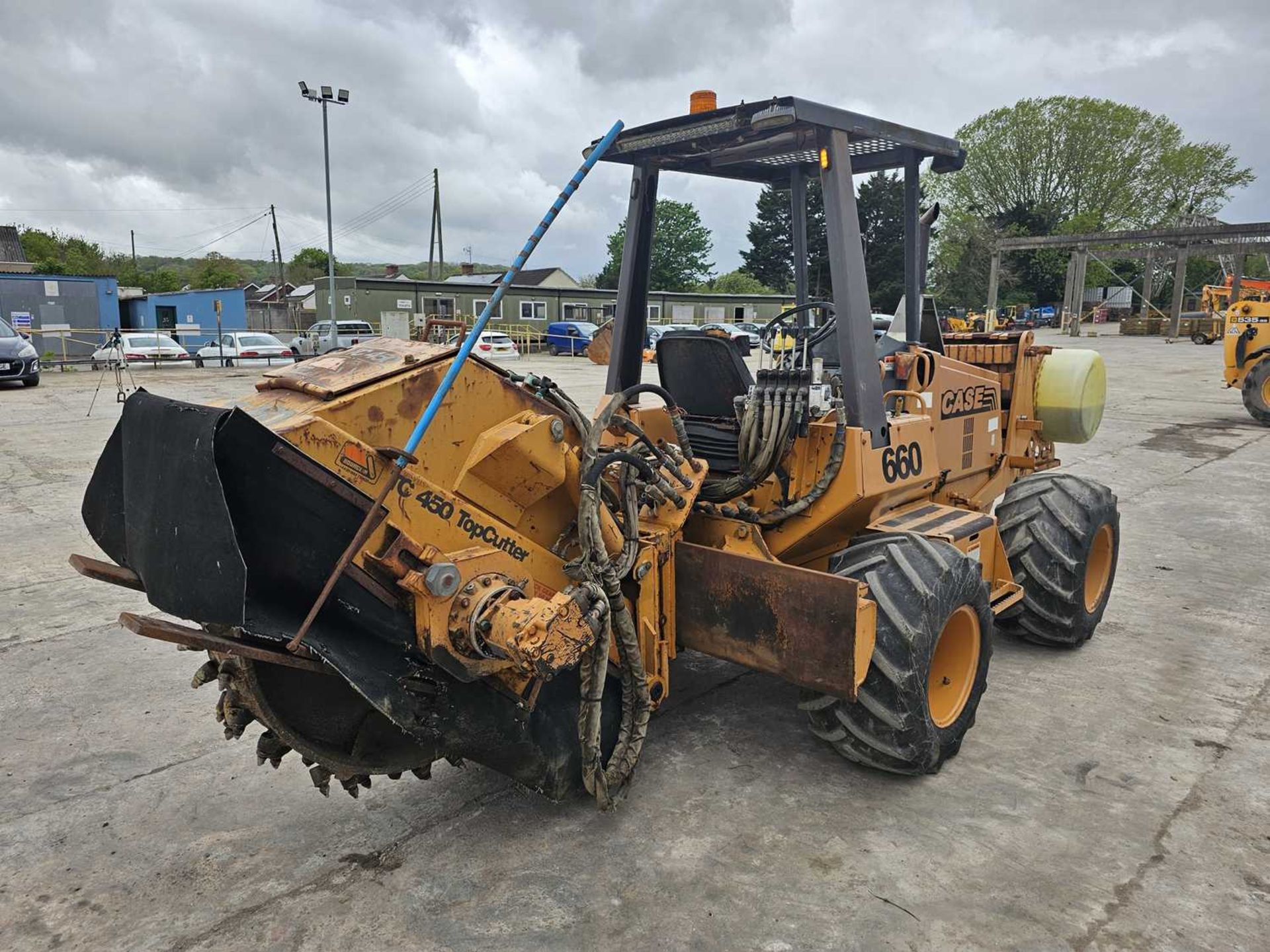 Case 660 4WD 4WS Trencher with TC450 Top Cutter, Chain Trencher, Mole Plough - Image 5 of 39