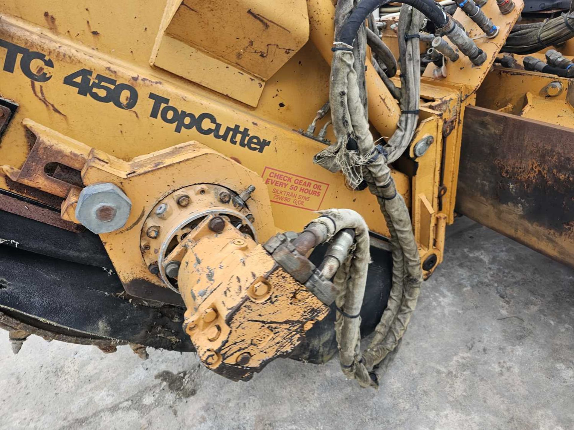 Case 660 4WD 4WS Trencher with TC450 Top Cutter, Chain Trencher, Mole Plough - Image 13 of 39
