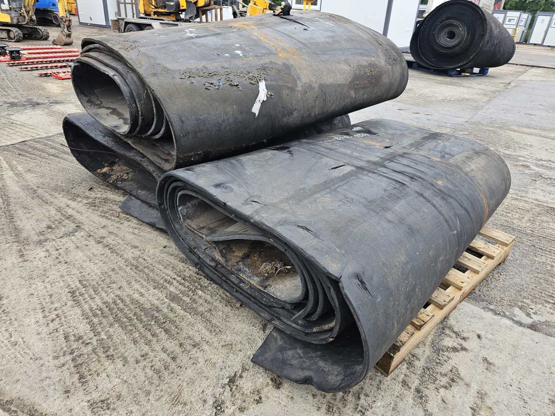 Roll of Rubber Conveyor Belting (3 of)