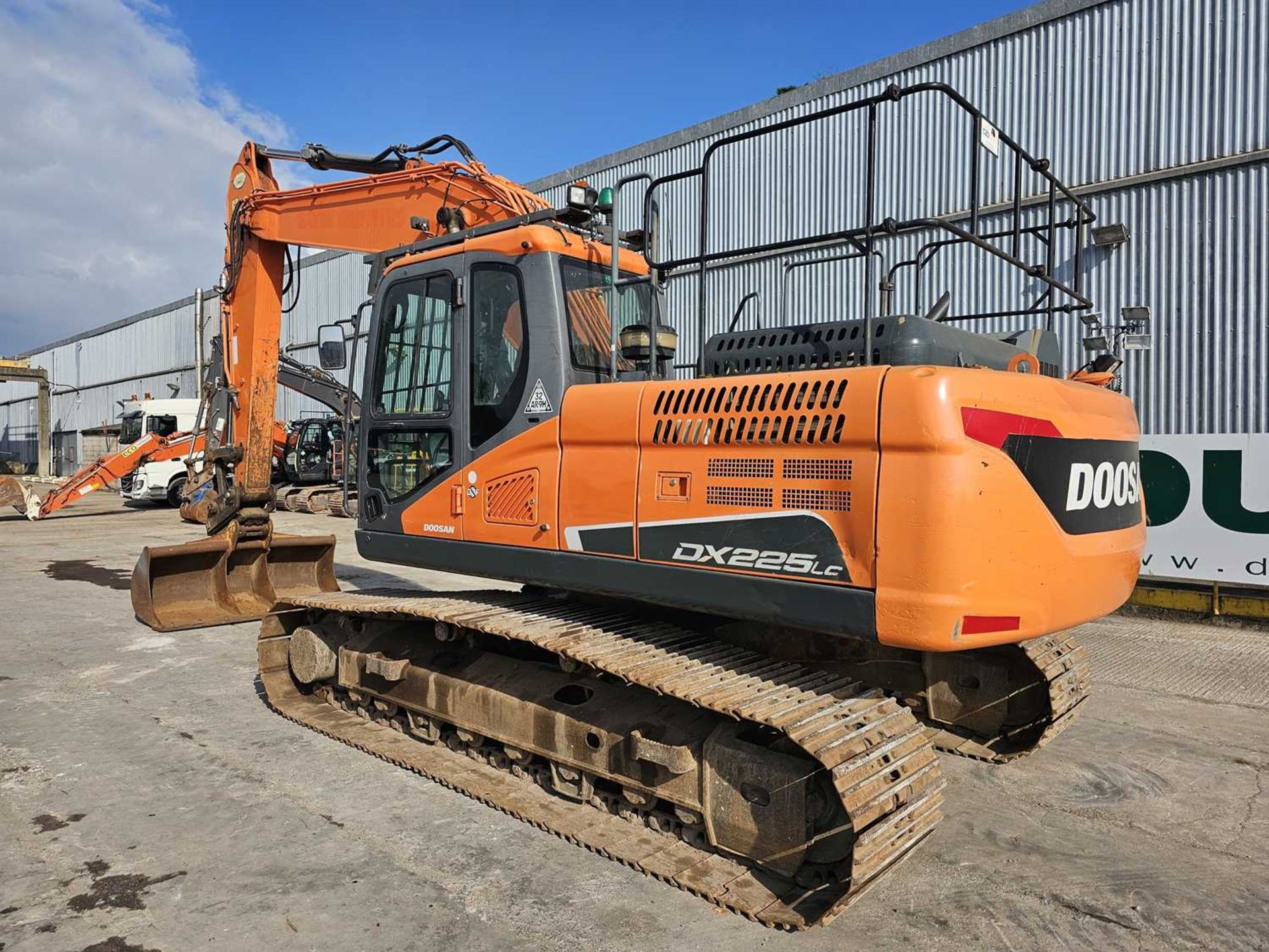 2018 Doosan DX225LC-5 800mm Pads, CV, Geith Hydraulic QH, Piped, Aux. Piping, Demo Cage, Reverse Cam - Image 3 of 34